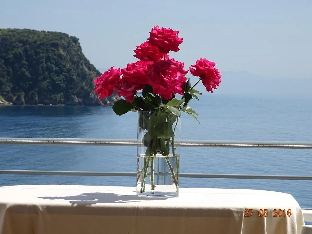 히마레 Ionian View 아파트